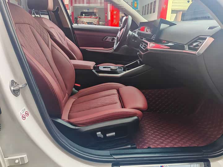 BMW 3 Series 320Li M спортпакет — фото 6