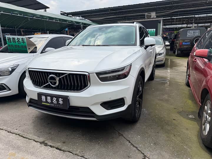 Volvo XC40 2022 T 4 WD — фото 1