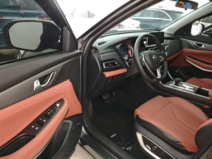 Changan CS75 2024 1.5 T DCTPremium — фото 16