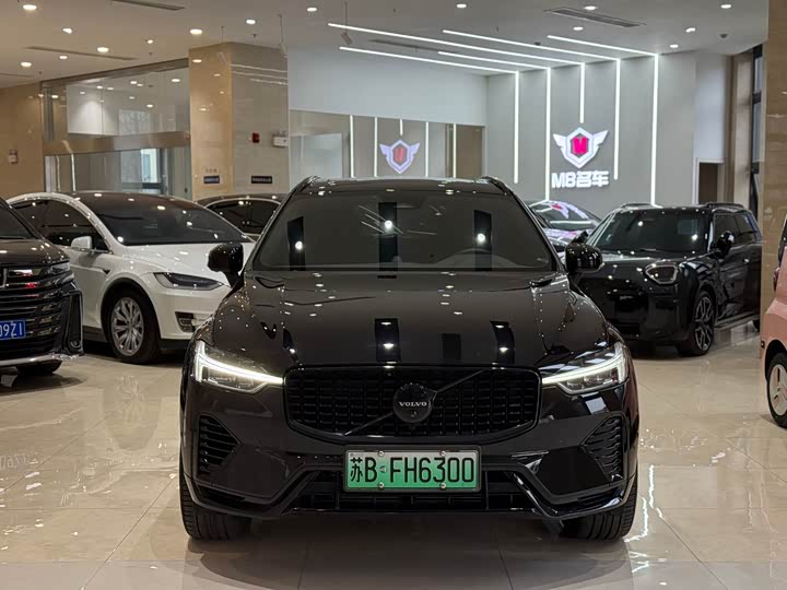 Volvo XC60 Hybrid 2025 Hybrid 4 WD — фото 2