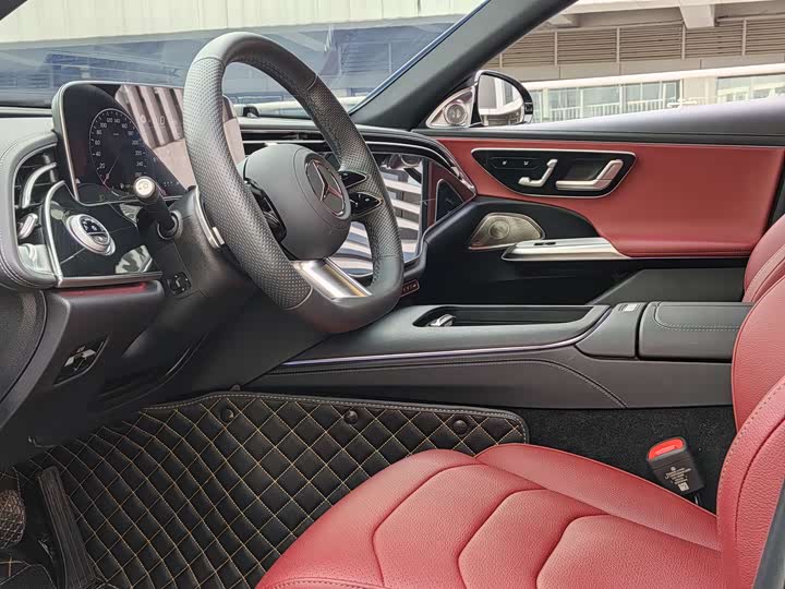 Mercedes-Benz E-Class 2024 E 300 L Sport — фото 9