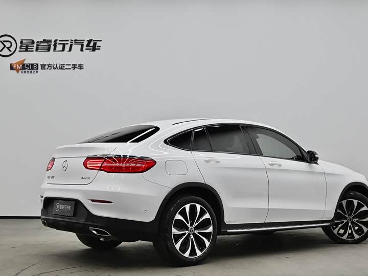 Mercedes-Benz GLC 2019 GLC 260 4 MATIC SUV — фото 3