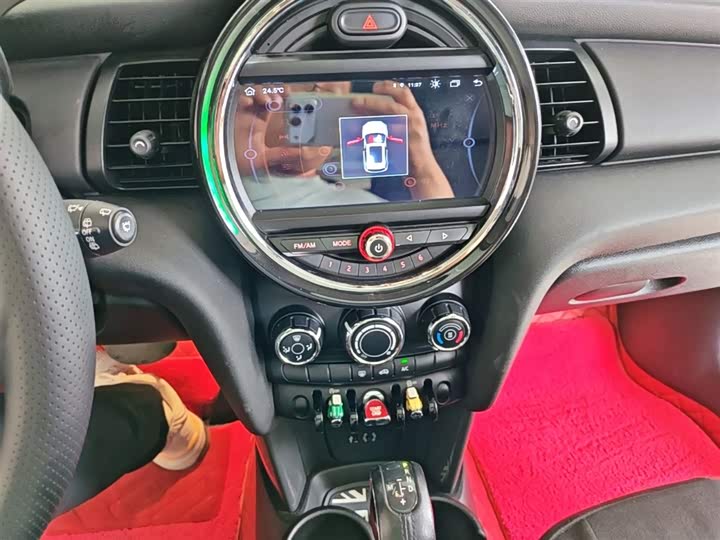 MINI Hatch — фото 13