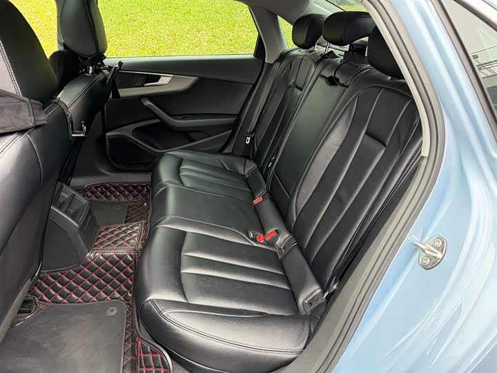 Audi A4L 2018 30 40 TFSI — фото 10