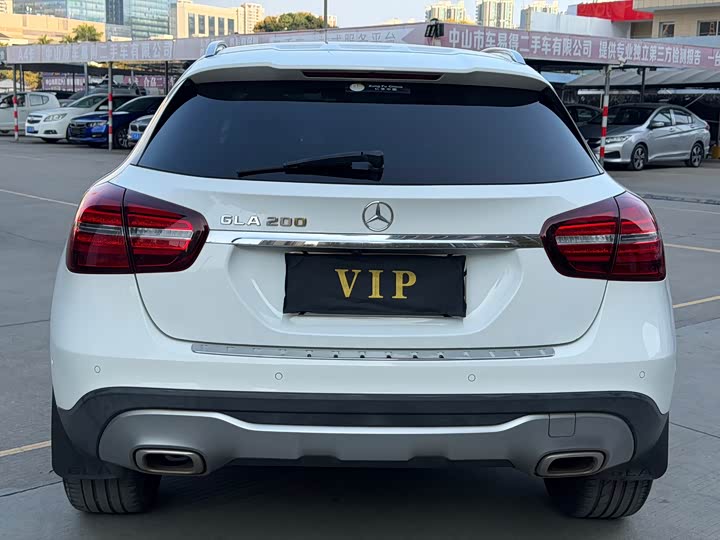 Mercedes-Benz GLA 2018 GLA 200 — фото 5