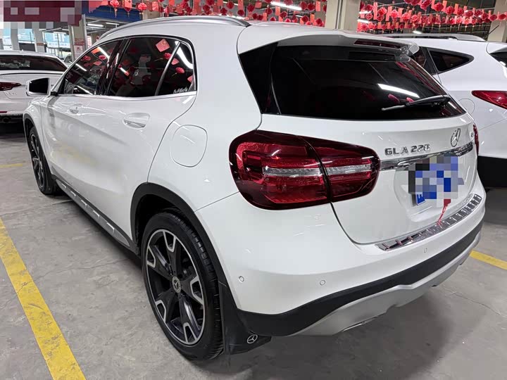 Mercedes-Benz GLA 2017 GLA 220 4 MATIC — фото 18