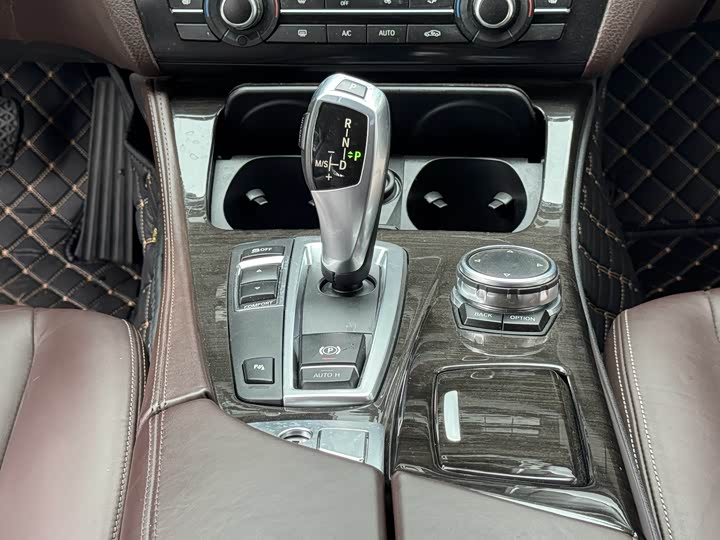 BMW 5-Series 2014 525 Li — фото 12