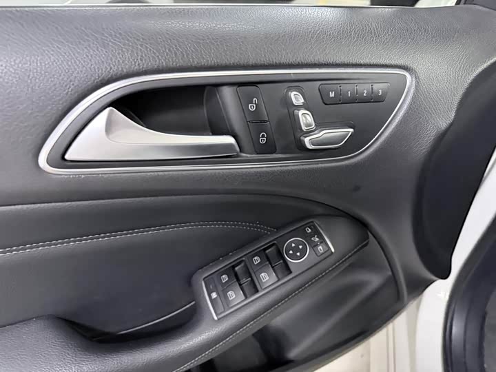 Mercedes-Benz B-Class 2017 B 200 — фото 8