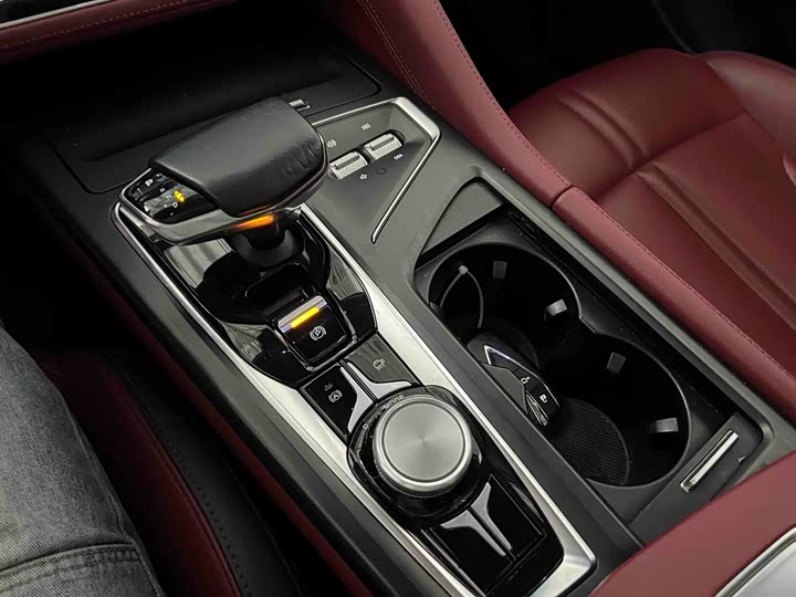Changan CS75 PLUS 2021 2.0 T AT — фото 11