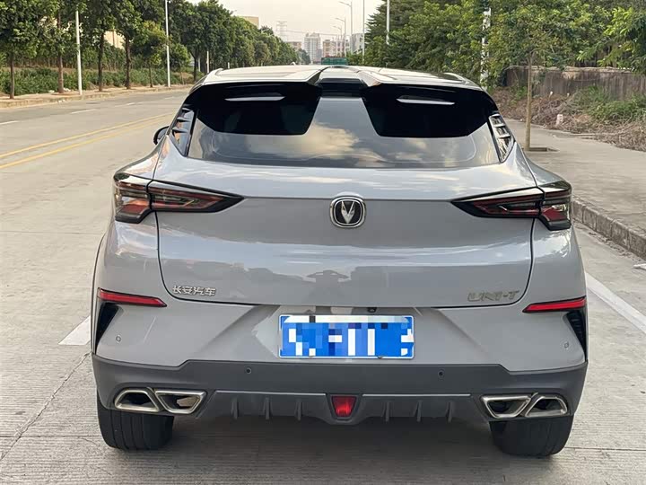Changan UNI-T 2022 1.5 T Premium — фото 14
