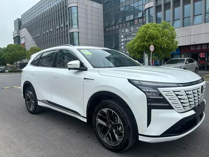 Changan CS75 PLUS 2025 1.5 T — фото 3