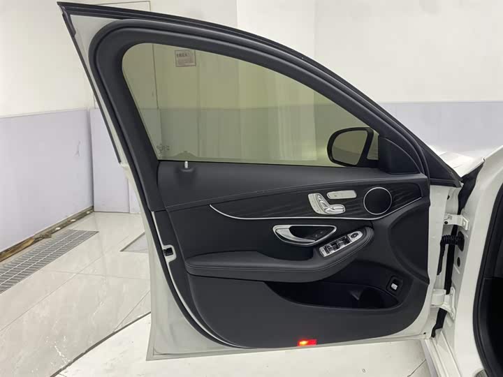Mercedes-Benz C-Class 2021 C 260 L — фото 16