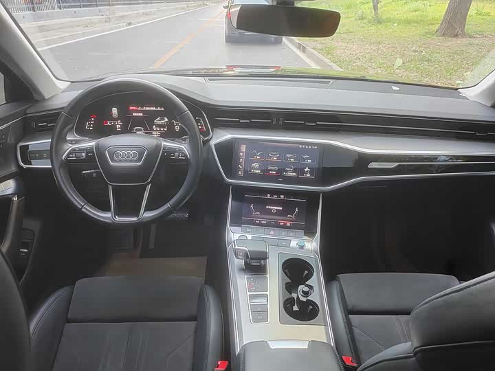 Audi A6 2021 Avant 45 TFSI — фото 14