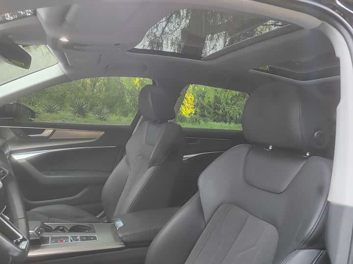 Audi A6 2021 Avant 45 TFSI — фото 10
