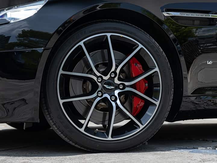 Aston Martin Rapide 2017 6.0 L S — фото 8