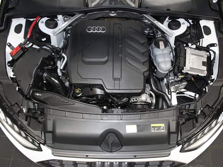 Audi A4L 2024 40 TFSI — фото 13