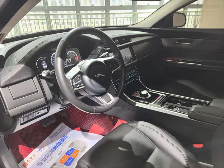Jaguar XFL 2020 XFL 2.0 T P 200 2 WD — фото 18