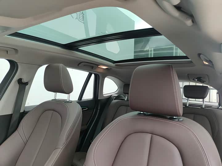 BMW X1 2020 s Drive 20 Li — фото 5