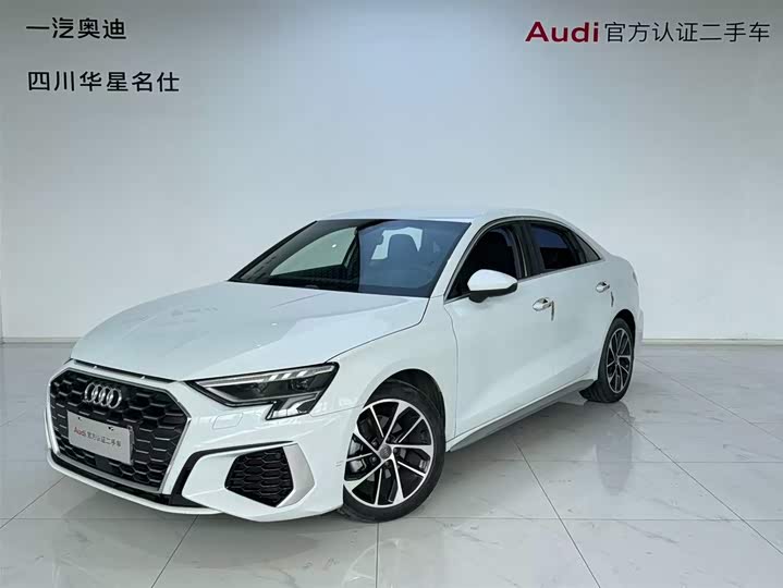 Audi A3 2021 A 3 L Limousine 35 TFSI Sport — фото 1