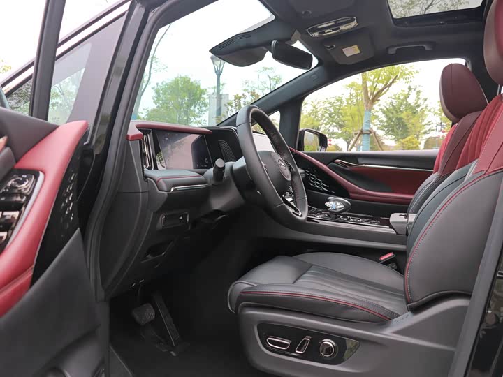 Trumpchi M8 2023 400 T — фото 10