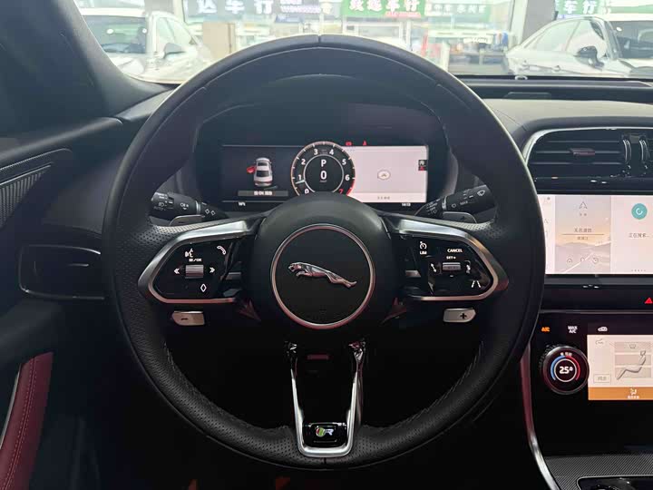 Jaguar XEL 2024 2.0 T 250 PS R-DYNAMIC S — фото 8
