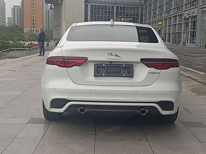 Jaguar XEL 2024 2.0 T 250 PS R-DYNAMIC S — фото 7