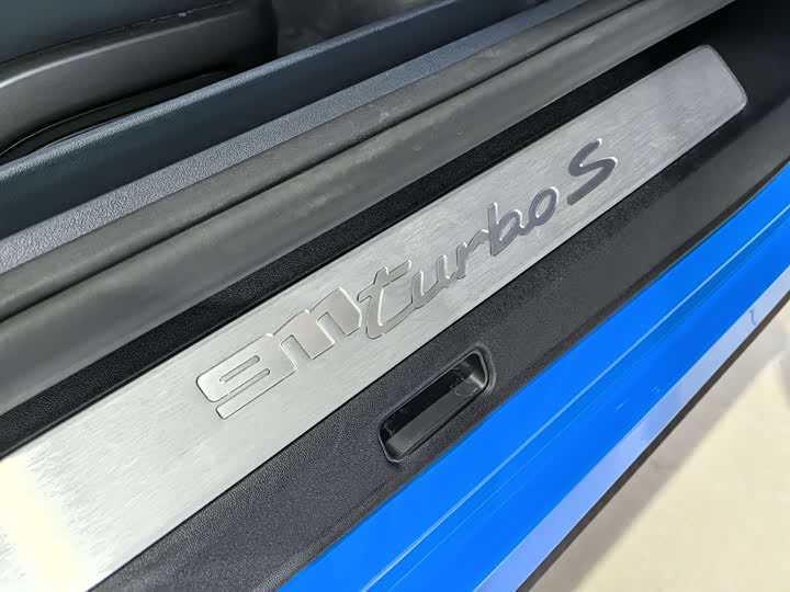 Porsche 911 2023 Turbo S Cabriolet 3.7 T — фото 28