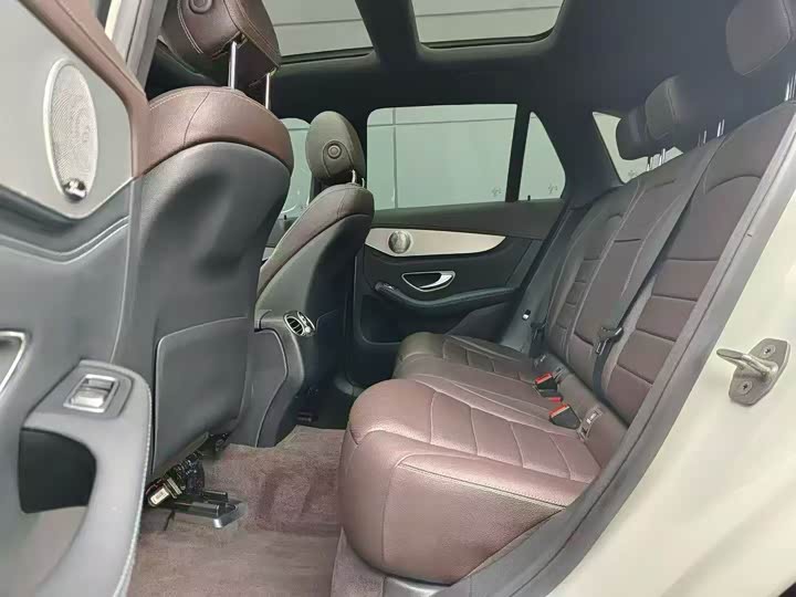 Mercedes-Benz GLC 2016 GLC 200 4 MATIC — фото 7