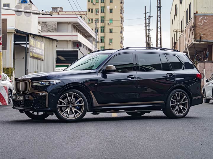 BMW X7 2022 x Drive M 50i — фото 1