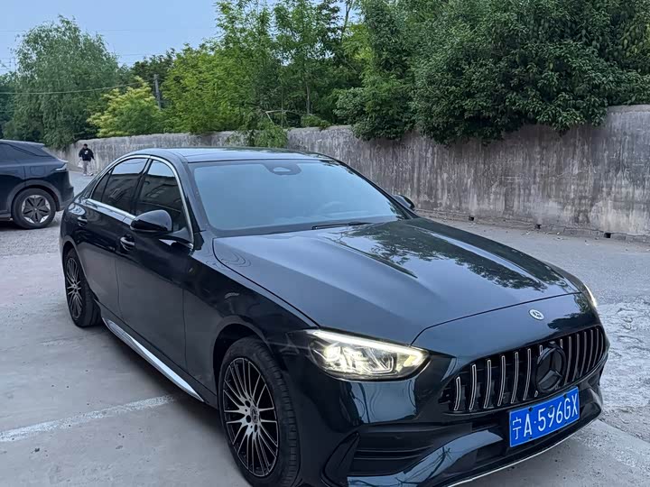 Mercedes-Benz C-Class 2024 C 260 L — фото 1