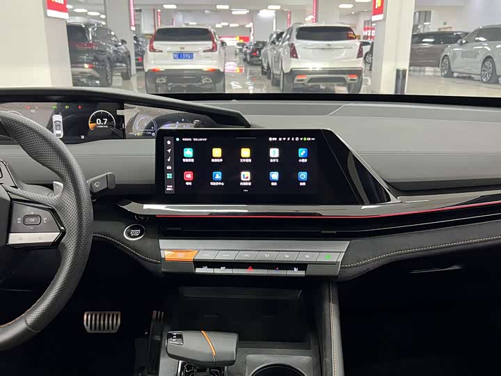 Changan UNI-V 2024 1.5 T Sport — фото 10
