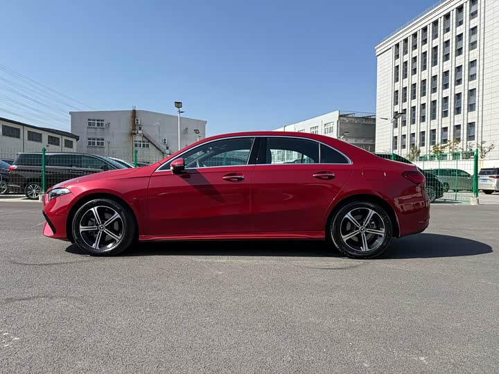 Mercedes-Benz A-Class 2024 A 200 L — фото 20