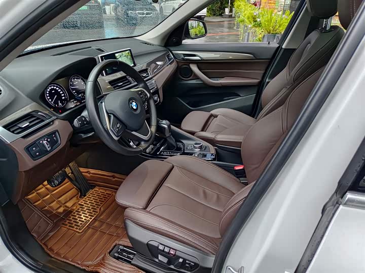 BMW X1 2019 x Drive 20 Li — фото 7