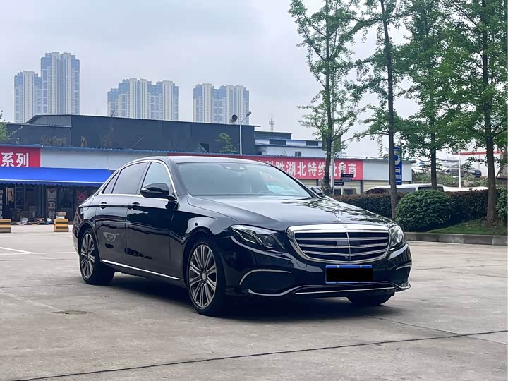 Mercedes-Benz E-Class 2017 E 320 L 4 MATIC — фото 3