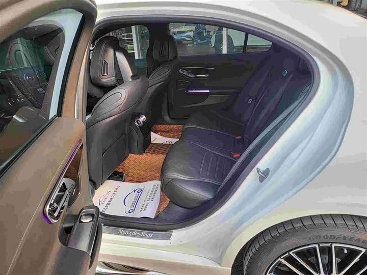 Mercedes-Benz C-Class 2024 C 260 L — фото 15