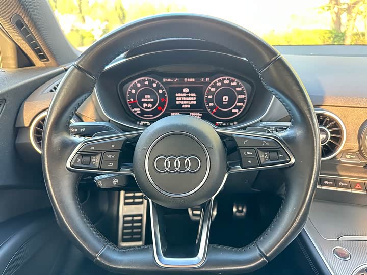 Audi TT 2017 TT Coupe 45 TFSI — фото 5
