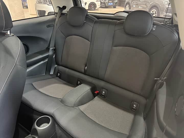 MINI Hatch — фото 10
