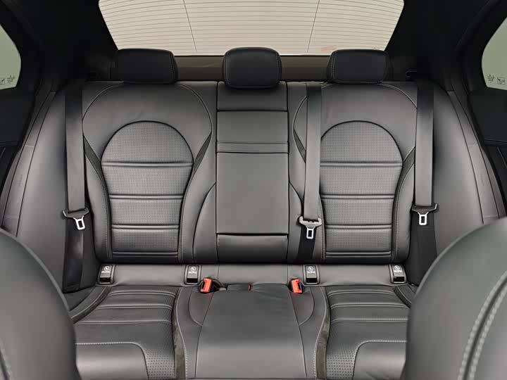 Mercedes-Benz C-Class 2019 AMG C 63 — фото 22