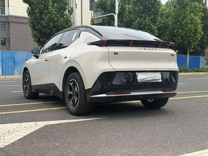 Lynk & Co Z20 2026 430km Pro — фото 9