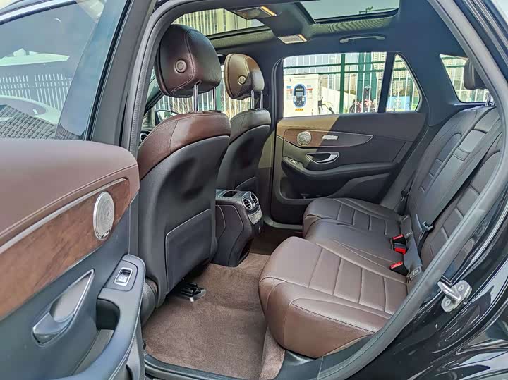 Mercedes-Benz GLC 2022 GLC 260 L 4 MATIC — фото 10