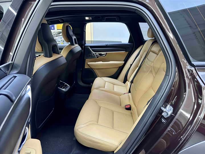 Volvo V90 2017 Cross Country T 5 AWD — фото 6