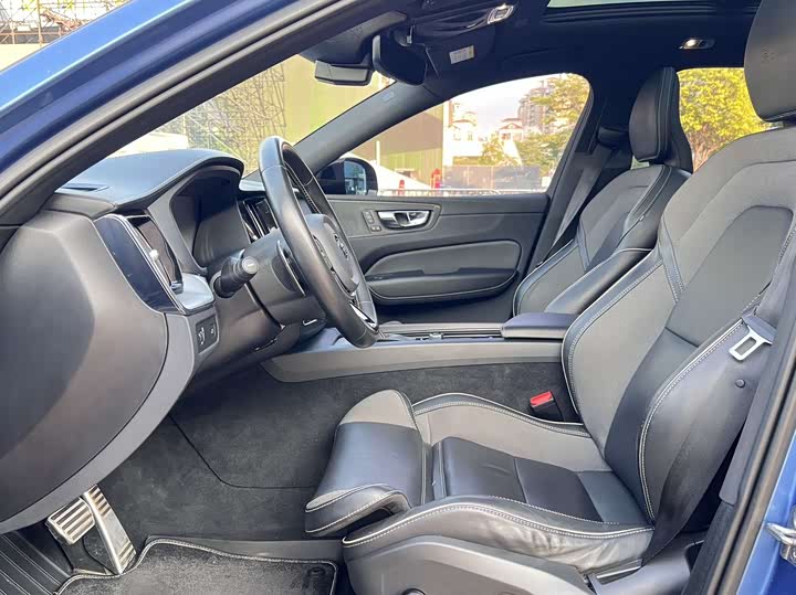 Volvo XC60 2020 T 5 4 WD — фото 16