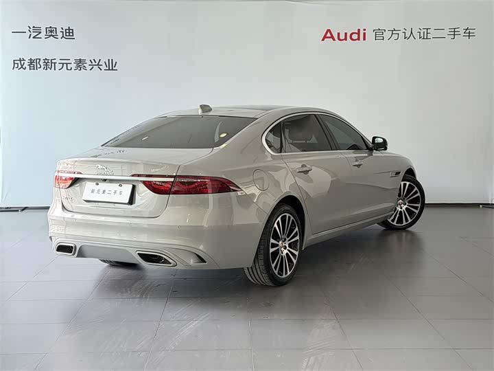 Jaguar XFL 2025 2.0 T P 250 2 WD — фото 4
