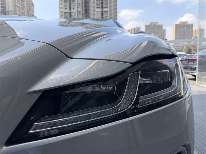 Jaguar XFL 2025 2.0 T P 250 2 WD — фото 14