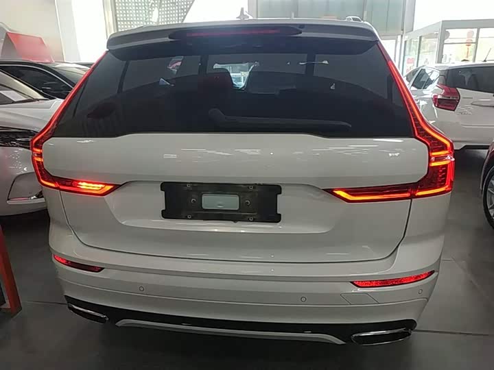 Volvo XC60 2020 T 5 4 WD — фото 6