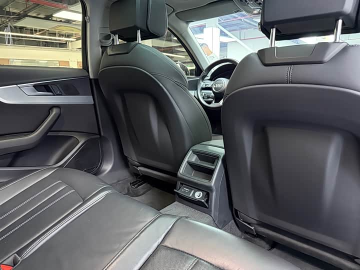 Audi A4L 40 TFSI стиль-динамик — фото 11