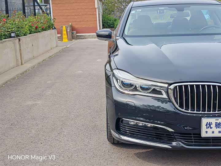 BMW 7-Series 2016 730 Li Luxury — фото 27