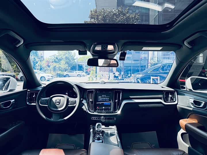 Volvo S60 2023 B 4 — фото 17