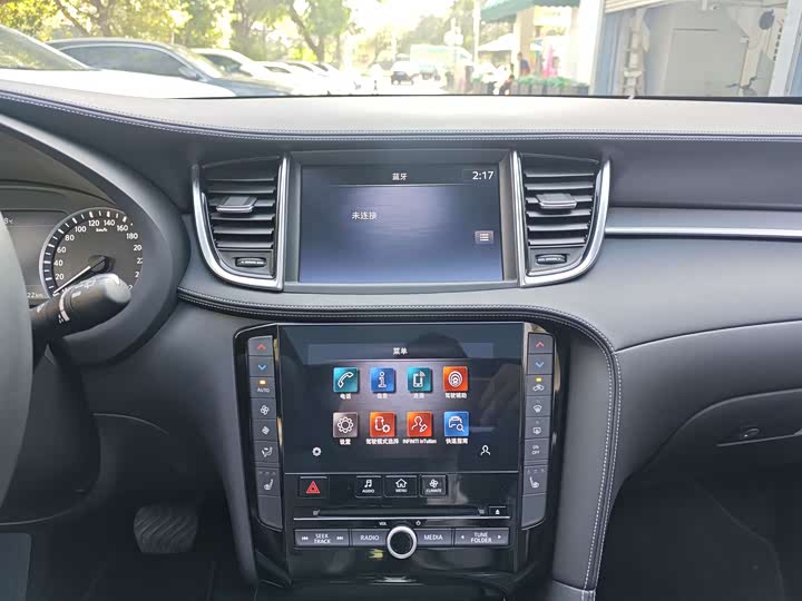 Infiniti QX50 2024 2.0 T 4 WD — фото 16
