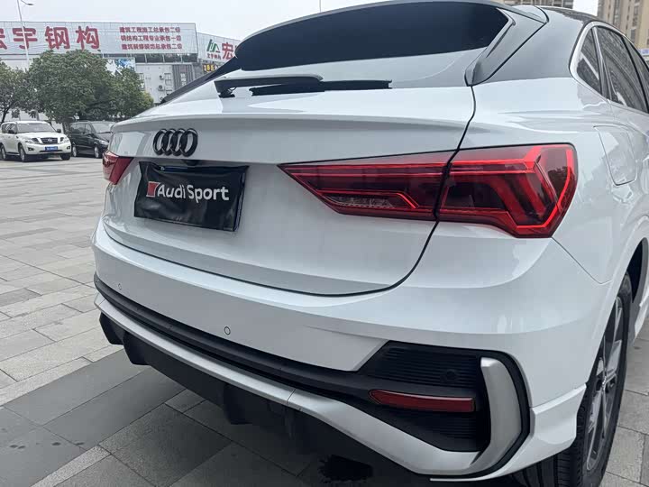 Audi Q3 Sportback 2020 40 TFSI — фото 27